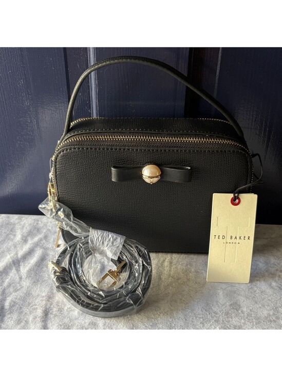 Ted Baker Handbags - ✨Sale✨Ted Baker Black Crossbody Bag with Gold Detail NWT